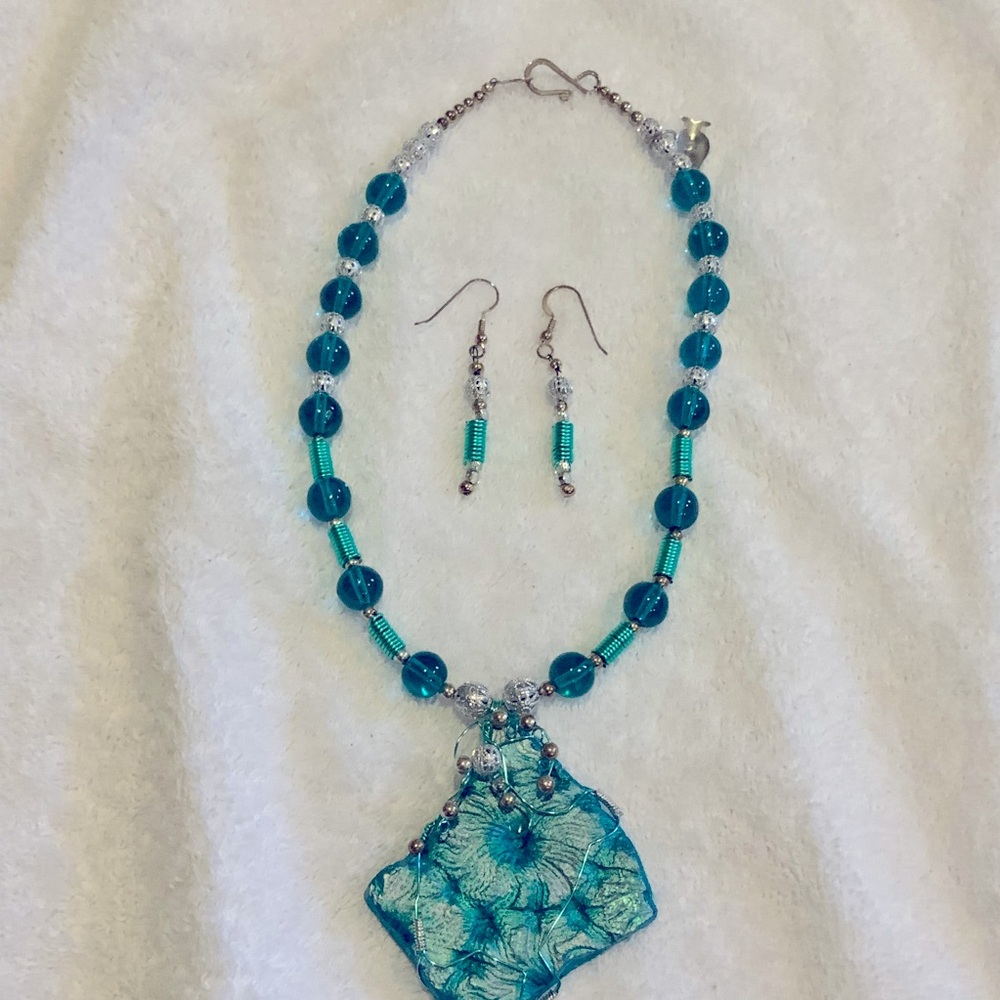 Chocker Necklace and Earrings set 14 inch Artisan Made Signed Aarr Boho